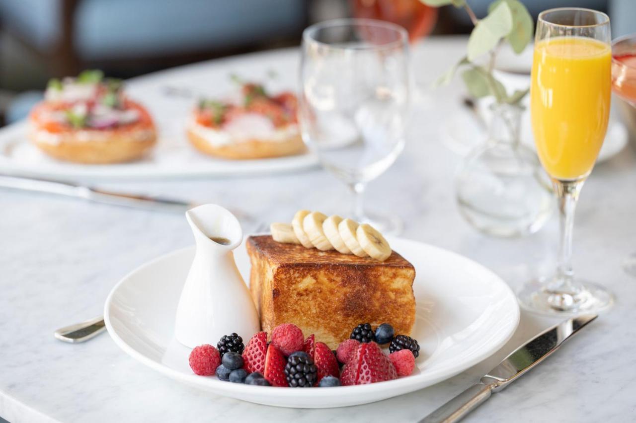 The Dupont Circle Hotel Washington Ngoại thất bức ảnh French toast with fruit