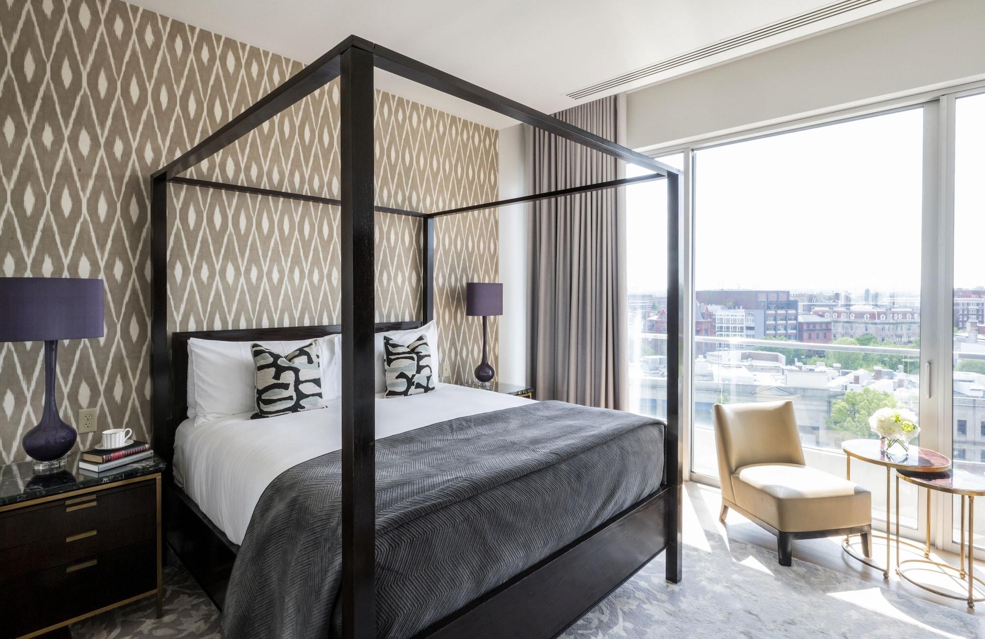 The Dupont Circle Hotel Washington Ngoại thất bức ảnh A bedroom at the hotel