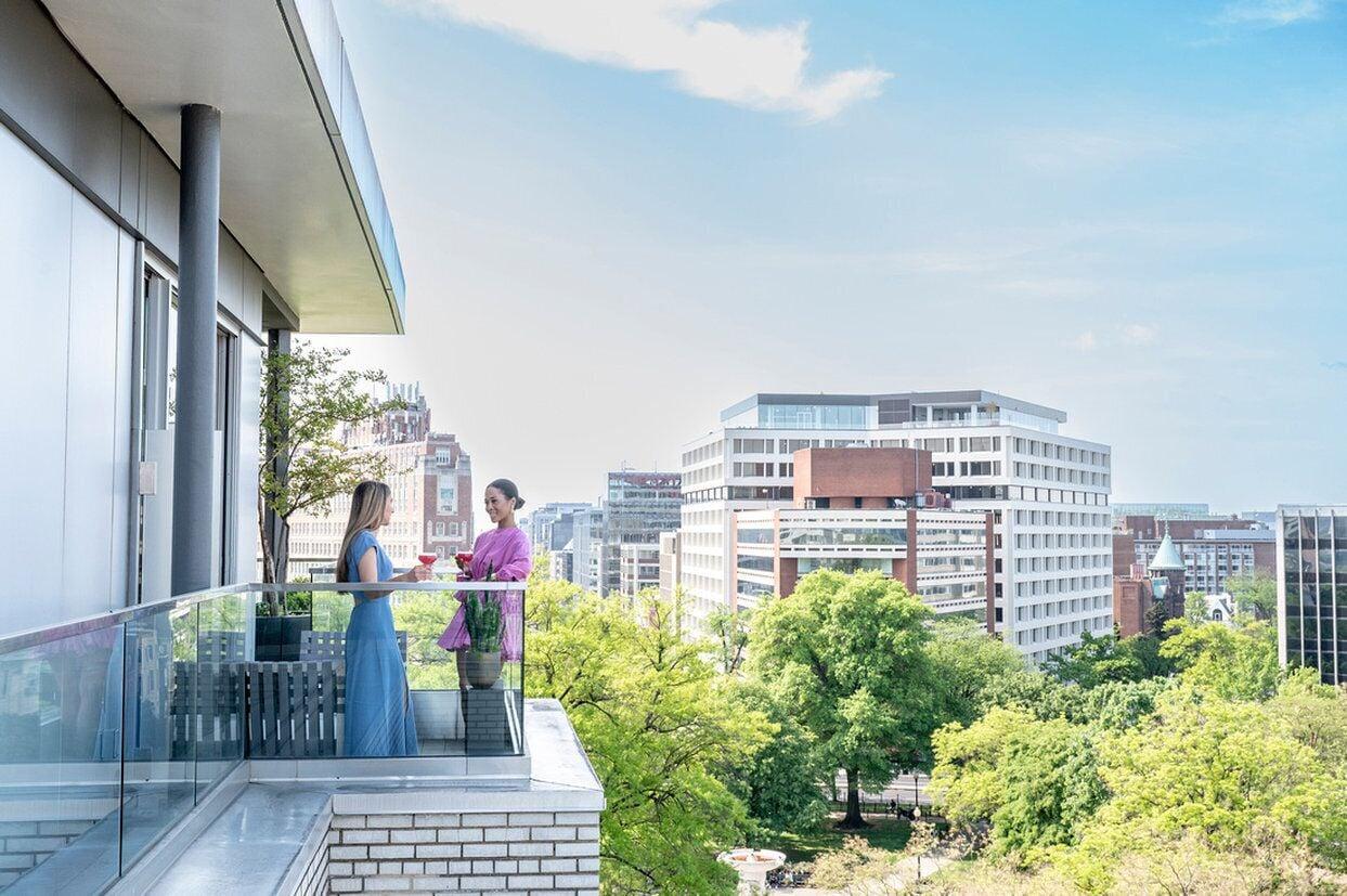 The Dupont Circle Hotel Washington Ngoại thất bức ảnh The view from the balcony of a typical apartment