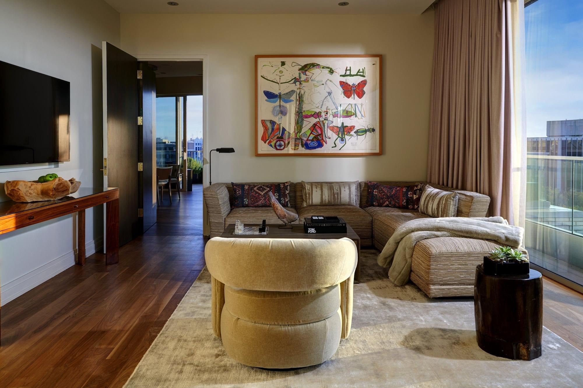 The Dupont Circle Hotel Washington Ngoại thất bức ảnh A bedroom at The Ritz-Carlton, Downtown, Los Angeles